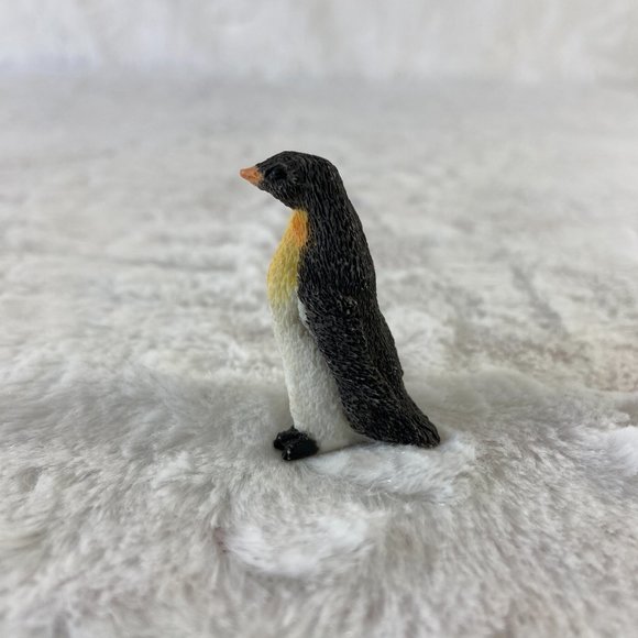Vintage Stone penguins Mini Figurines  UDC 1996 Figurine 1 1/2" Tall - Picture 6 of 10
